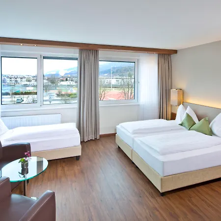 Hotel Penz West 4*