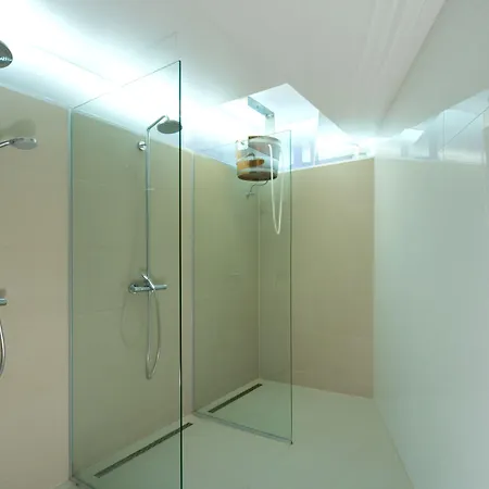 西奔兹酒店 酒店 4*