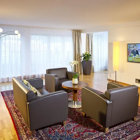 Penz West Hotell