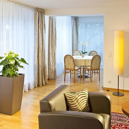 Hotel Penz West 4*