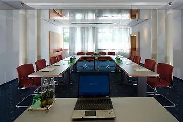 Penz West Ξενοδοχείο