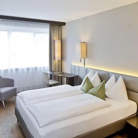 Penz West 4*
